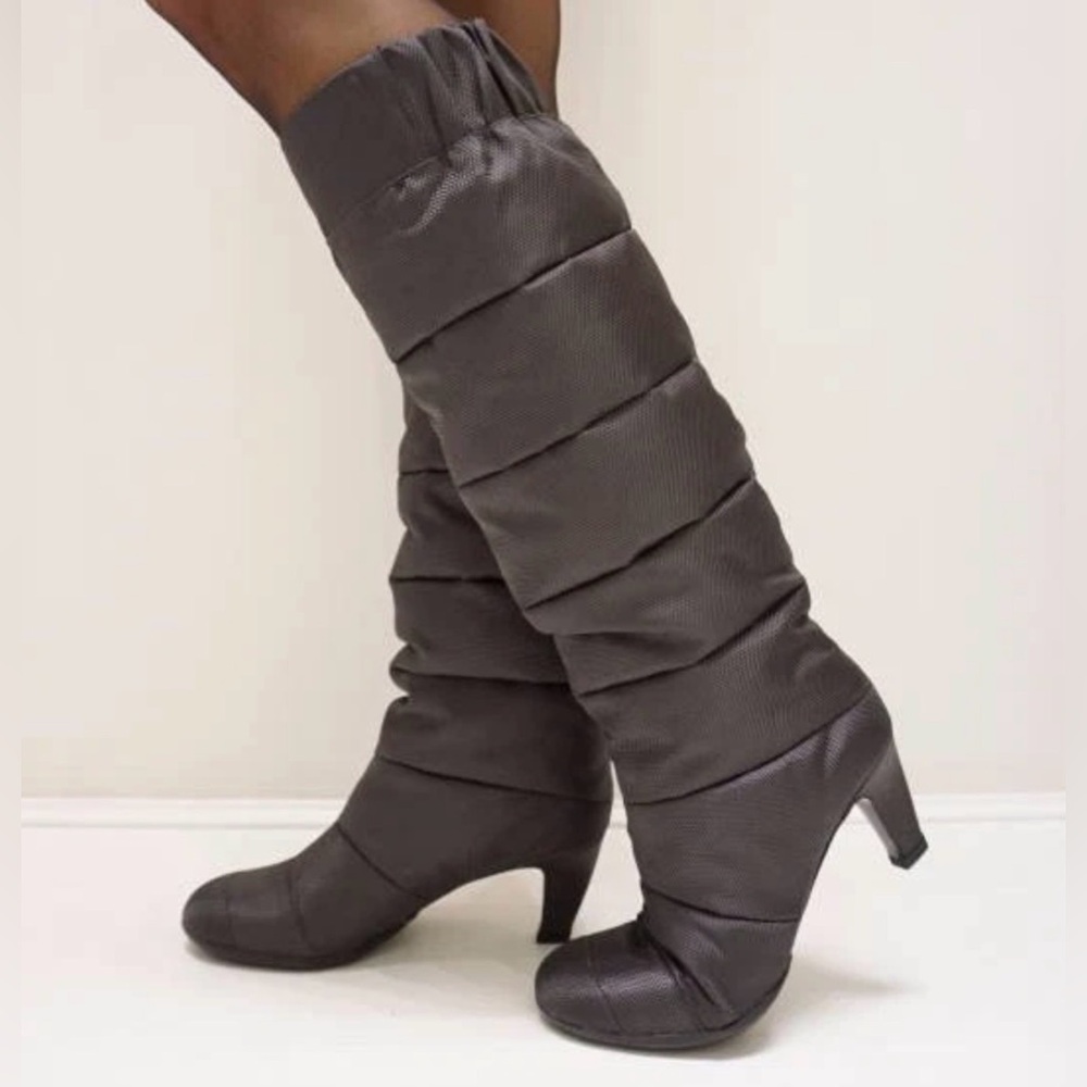 United Nude Bubble charcoal black quilted nubuck leather knee-high boots Size 39